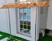 استند عبايات للايجار في الكويت